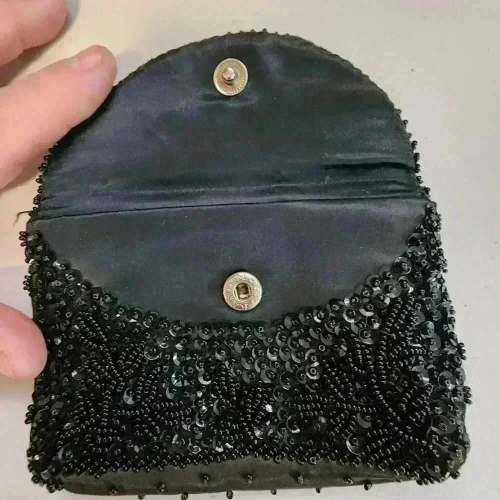 Vintage 1960's 1970's Black‎ Beaded Coin Purse Hand Made in Hong Kong - Picture 2 of 6